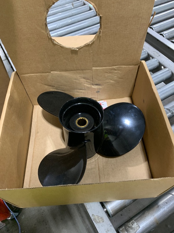Photo 1 of MARKGOO Propeller 13 3/4X15P for Mercury Outboard 40 50 60 70 75 80 90 100 115 125 140 HP Boat Motor Engine Parts Aluminum Prop 13.75X15 Pitch RH 15 Spline Tooth with Flo-Torq II Hub Kit 48-77342A45