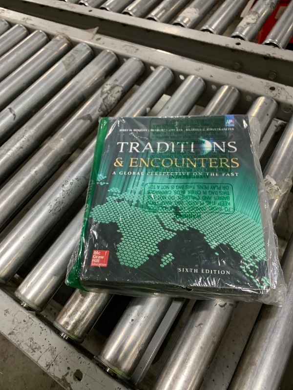Photo 1 of Bentley, Traditions & Encounters: A Global Perspective on the Past, AP Edition ©2015 6e, Student Edition (AP TRADITIONS & ENCOUNTERS (WORLD HISTORY))