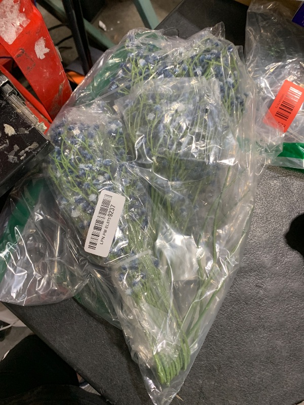 Photo 1 of 10 Pcs Baby's Breath Artificial Flowers Bulk 3 Branches Faux Baby Breath Plastic Flowers Fake Gypsophila Flower Arrangement for Crafts Fake Flowers Bouquet for Wedding Home Decor Blue Baby Breath