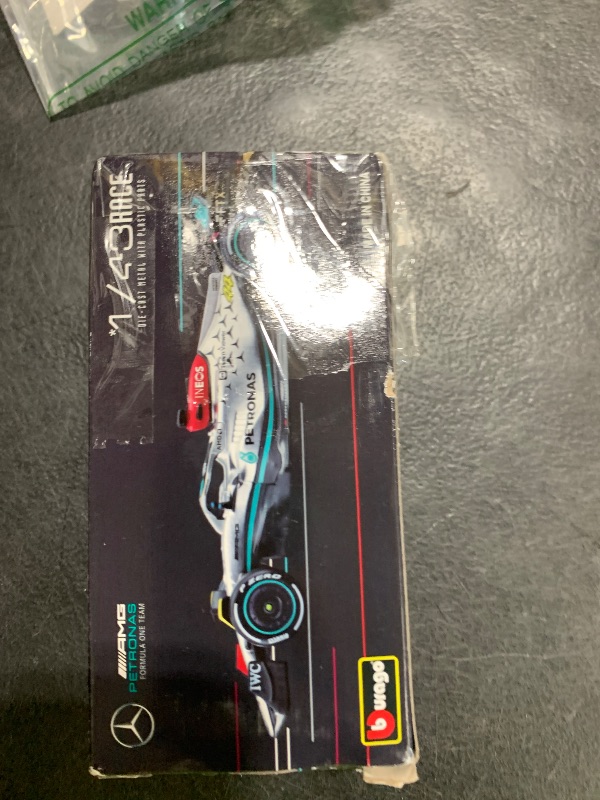 Photo 1 of Bburago B18-38065R Formula 1 MB W13 E Performance F1 (2022) Russell 1:43 Scale Die-Cast Collectible Race Car, Assorted Colours