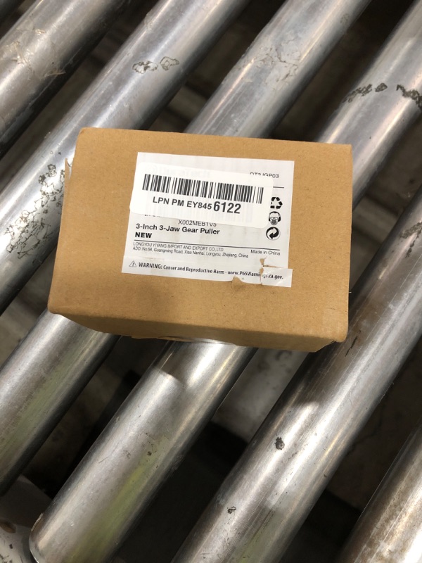 Photo 1 of DURATECH 3-Inch 3-Jaw Gear Puller, Removal Tool for Gears, Pulleys, Bearings and Flywheels, Fully Assembled, CR-V Steel