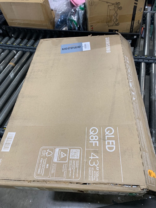 Photo 1 of Samsung 43" Class QLED Q8F 4K Vision AI Smart TV
