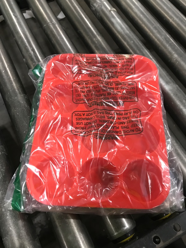 Photo 1 of SILICONE MUFFIN MOLD 