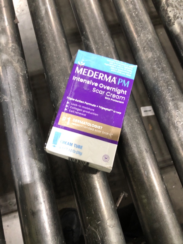 Photo 1 of Mederma PM Intensive Overnight Scar Cream, Works with Skin's Nighttime Regenerative Activity, Clinically Shown to Make Scars Smaller and Less Visible, 1.0 Oz (28g)