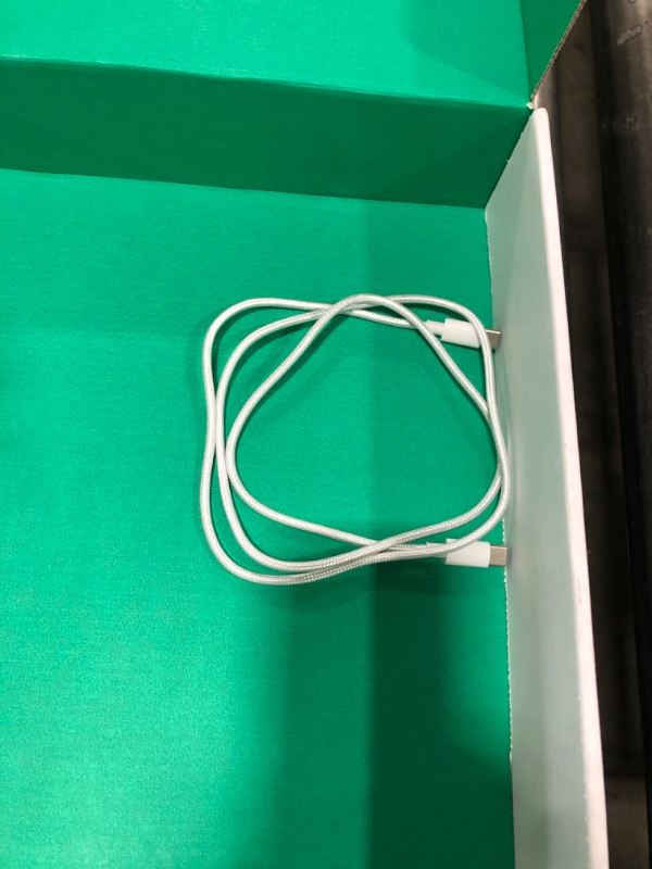 Photo 1 of Apple 2022 iPad Pro 6th Gen (12.9-inch, Wi-Fi, 128GB) - Silver (Renewed Premium)