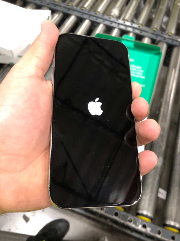 Photo 1 of Apple iPhone 16 Pro, US Version, 128GB, Natural Titanium - Unlocked (Renewed Premium)