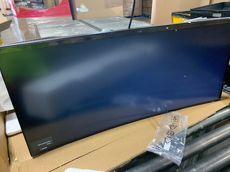 Photo 1 of LG UltraWide QHD 34-Inch Curved Computer Monitor 34WQ73A-B, IPS with HDR 10 Compatibility, Built-In-KVM, and USB Type-C, Black