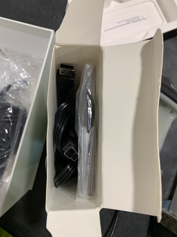 Photo 1 of Dell USB 3.0 Ultra HD/4K Triple Display Docking Station (D3100), Black