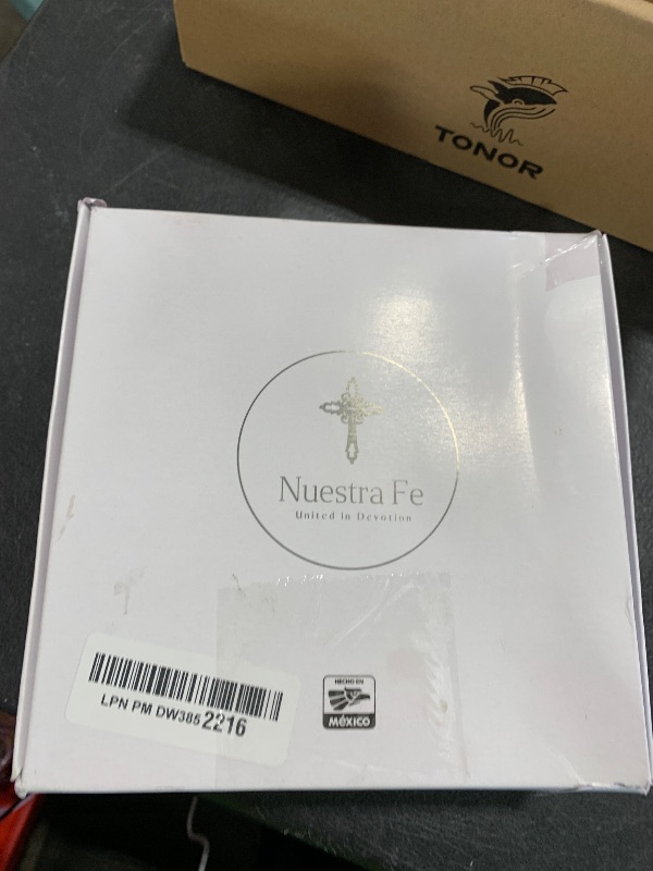 Photo 1 of Wedding lasso crystal with Jesus christ and virgen de guadalupe in a Premium gift box - Lazo de bodas de iglesia para novios - lasso for wedding ceremony - wedding lasso catholic set - lazo para bodas