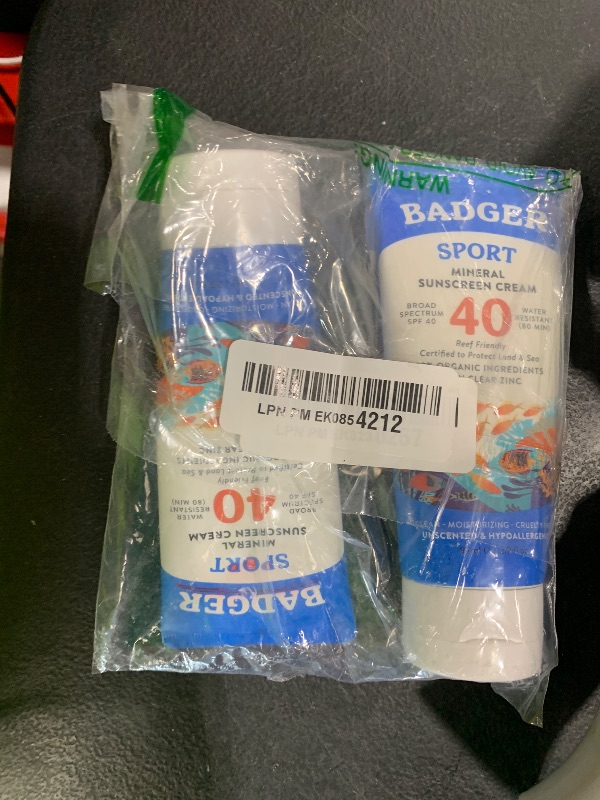 Photo 1 of Badger Reef Safe Sunscreen, Unscented SPF 40 Sport Mineral Sunscreen, 98% Organic, Water Resistant Zinc, Approved for Hawaii & Mexico Reefs, 2.9 fl oz 2 PACK