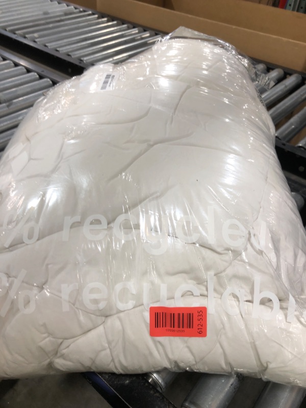 Photo 1 of Serta Goose Feather Down Fiber Cotton Comforter Queen Size - 100% Cotton Duvet Insert - Hotel Luxury Hypoallergenic Bedding Comforter All Season Medium Warmth 90 x 90 Inch White