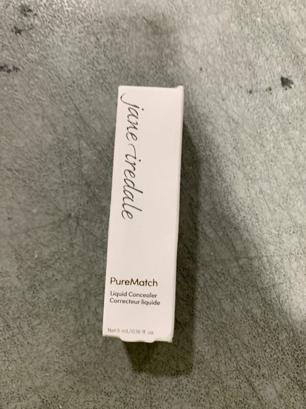 Photo 1 of PureMatch Liquid Concealer 12W