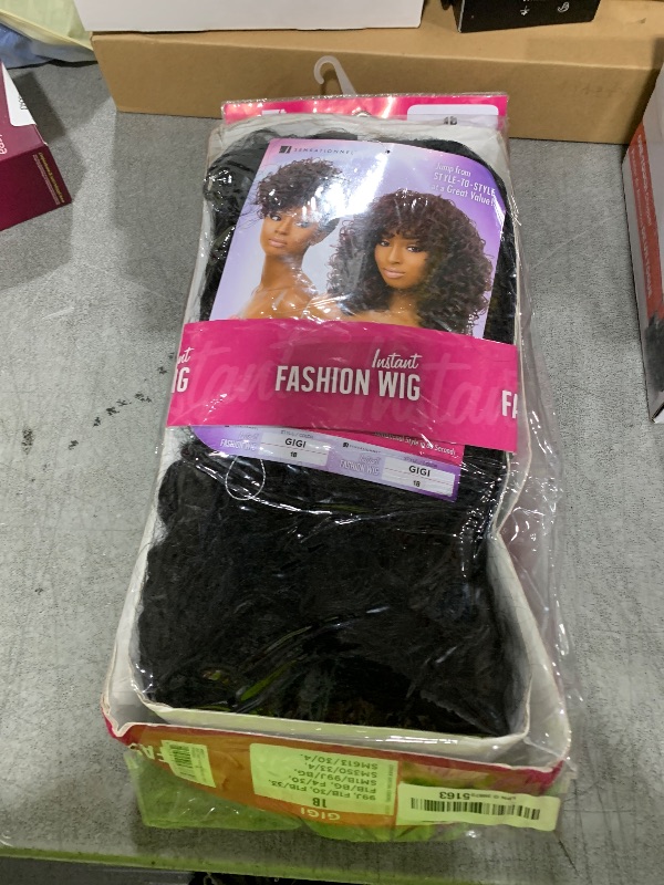 Photo 1 of Sensationnel Instant Fashion Wig - Ifw Gigi Synthetic Quick On The Go Styling Comfort Pre Made Styled (1B OFFBLACK)