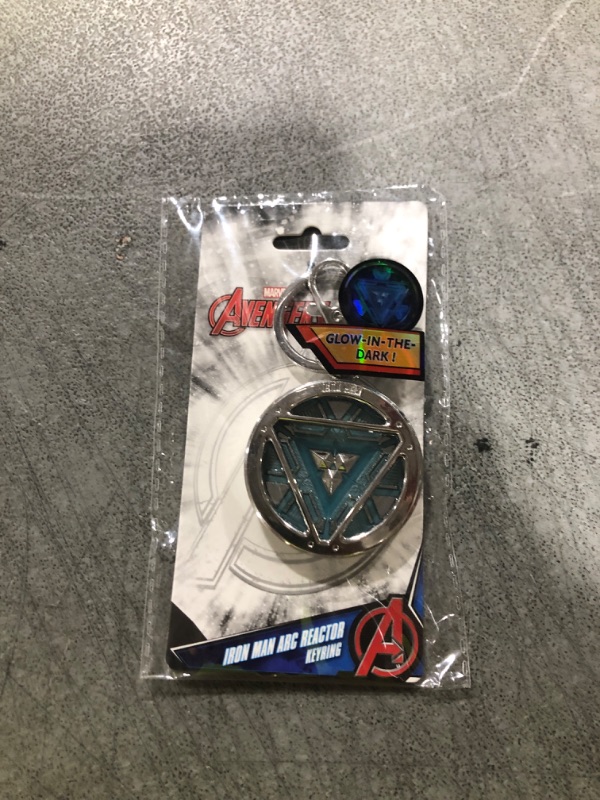 Photo 1 of Marvel Iron Man 3 Arc Reactor Pewter Key Ring