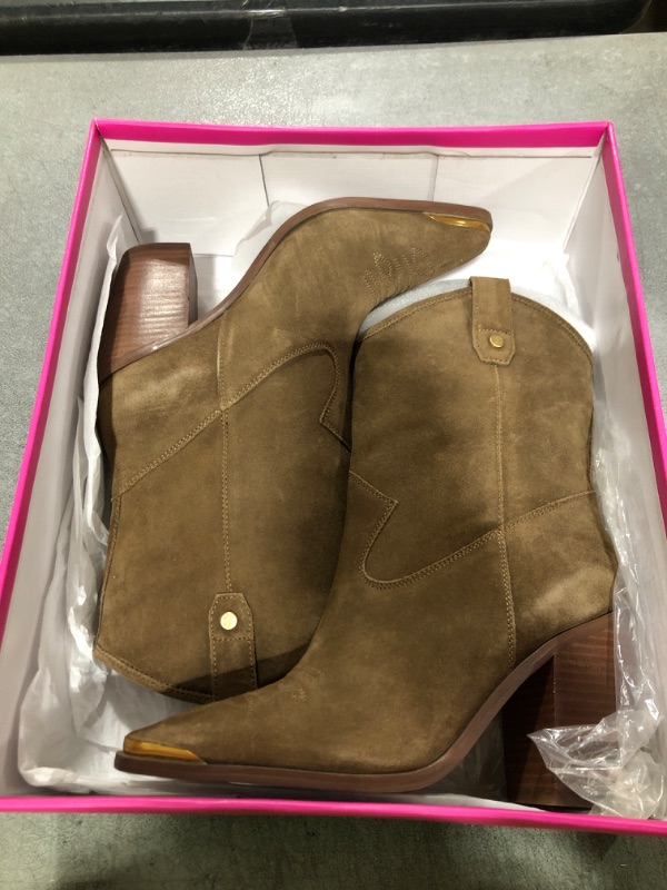 Photo 1 of Vince Camuto Women's ABEL Ankle Boot, Reishi, 7.5