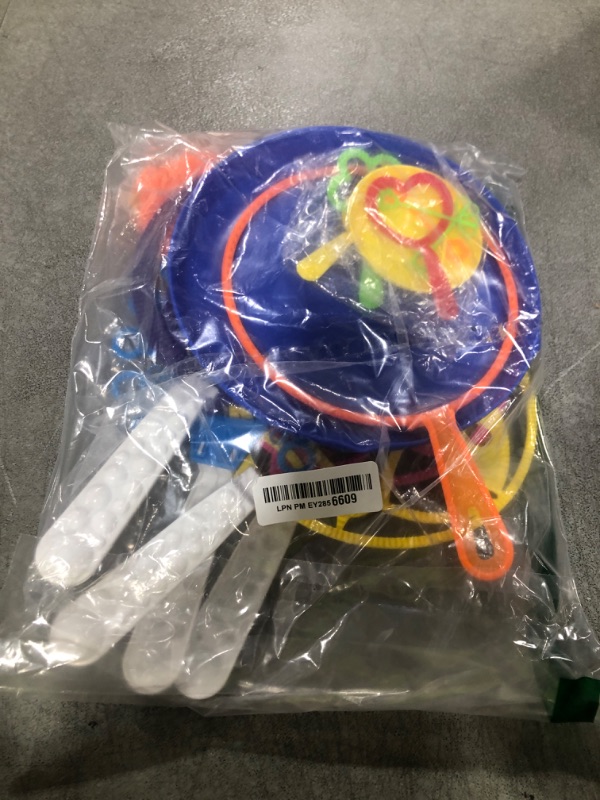 Photo 1 of Oun Nana Bubble Wands Set for Kids with Tray, 28 PCS Big Bubble Maker Wand Toys Bulk for Kids Summer Outdoor Activity Games Birthday Gifts Party Favors