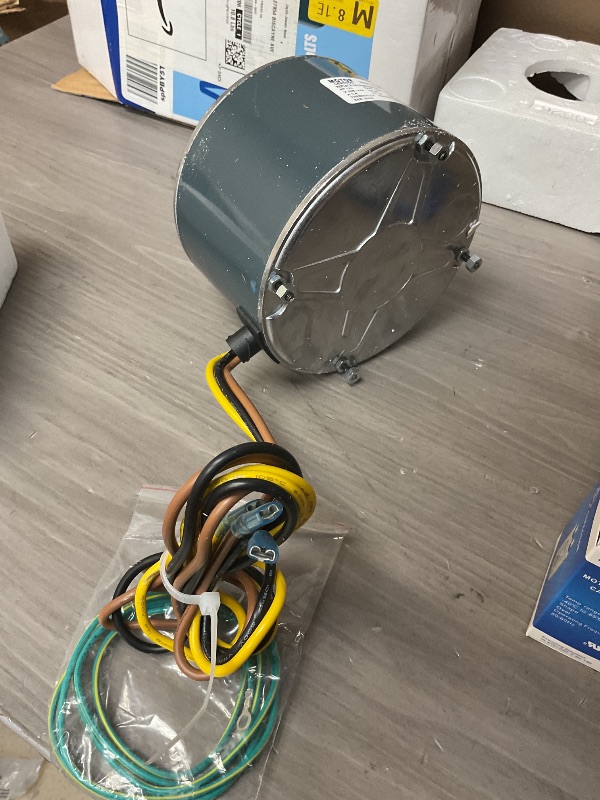 Photo 1 of Condenser Motor Replaces Carrier # 5KCP39EGS070S,5KCP39EGY823S Genteq #GE3905, Bryant Payne HC39GE236,237 HC39GE234A Dayton 6DLL0, 1/4HP 1100 RPM 208-230V 48Frame with Capacitor OEM Upgraded LEUNGOO