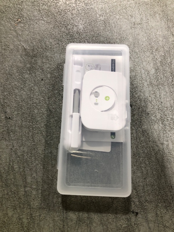 Photo 1 of 4 Pairs Replacement Ear Tips for AirPods Pro 2nd/1st Generation with Portable Storage Box & Cleaner Pen,Noise Reduction Holewith & Built-in dust Guard Screen,Silicone Ear Tips for AirPods Pro (White)