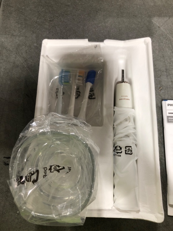 Photo 1 of Philips Sonicare DiamondClean Smart 9500 Electric Toothbrush, Sonic Toothbrush with App, Pressure Sensor, Brush Head Detection, 5 Brushing Modes and 3 Intensity Levels, Rosegold, Model HX9923/61