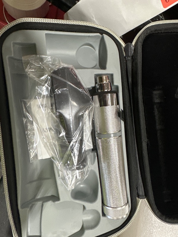 Photo 1 of Welch Allyn 3.5v Streak Retinoscope with Nickel-Cadmium Rechargeable Handle 18342-VC