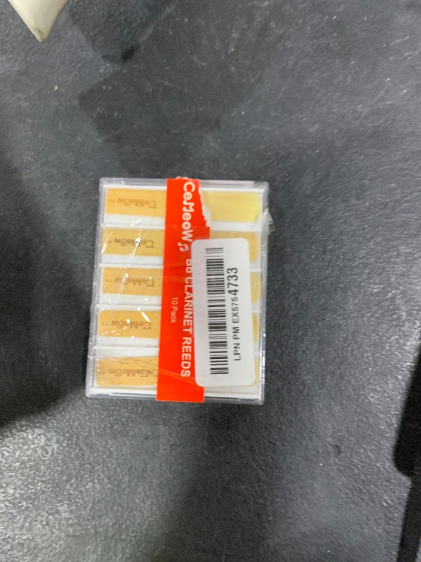 Photo 1 of Clarinet Reeds 2.0, CeMeow Traditional Reeds for Clarinet Beginner 10Pack with Plastic Box, Thinner Reed Tip Advanced Cutting Technology for Clarinet Beginner and Player