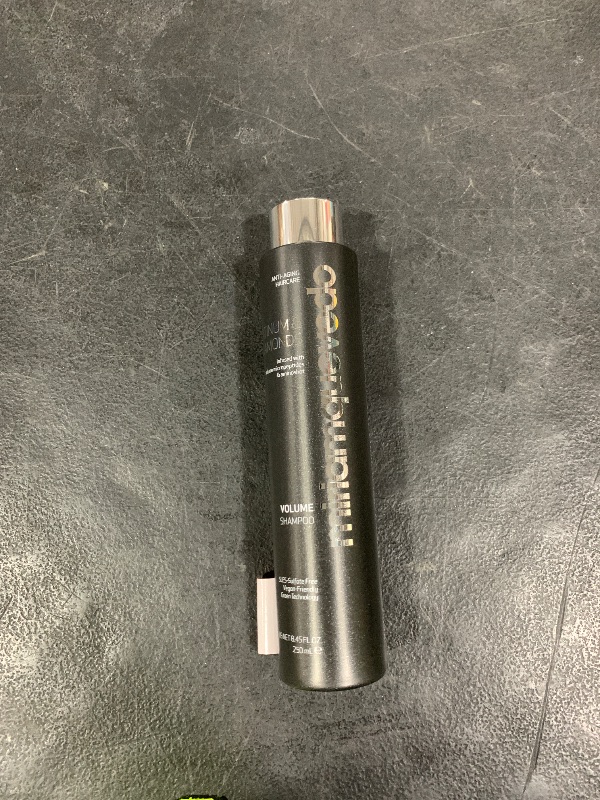 Photo 1 of platinum and diamonds volume blonde shampoo 