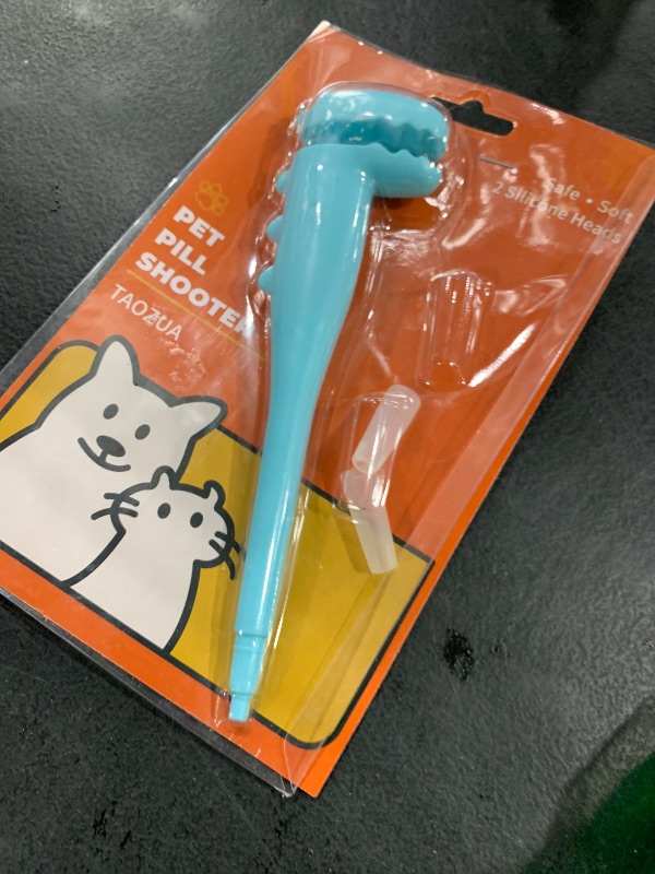 Photo 1 of TAOZUA Cat Pill Shooter, Pet Pill Dispenser with 2 Silicone Tips, Medicine Pill Pusher for Cats, Puppies and Small Animals