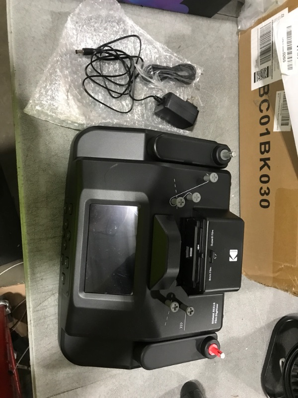 Photo 1 of Wolverine 8mm & Super 8 Reels to Digital MovieMaker Pro Film Digitizer, Film Scanner, 8mm Film Scanner, Black (MM100PRO)