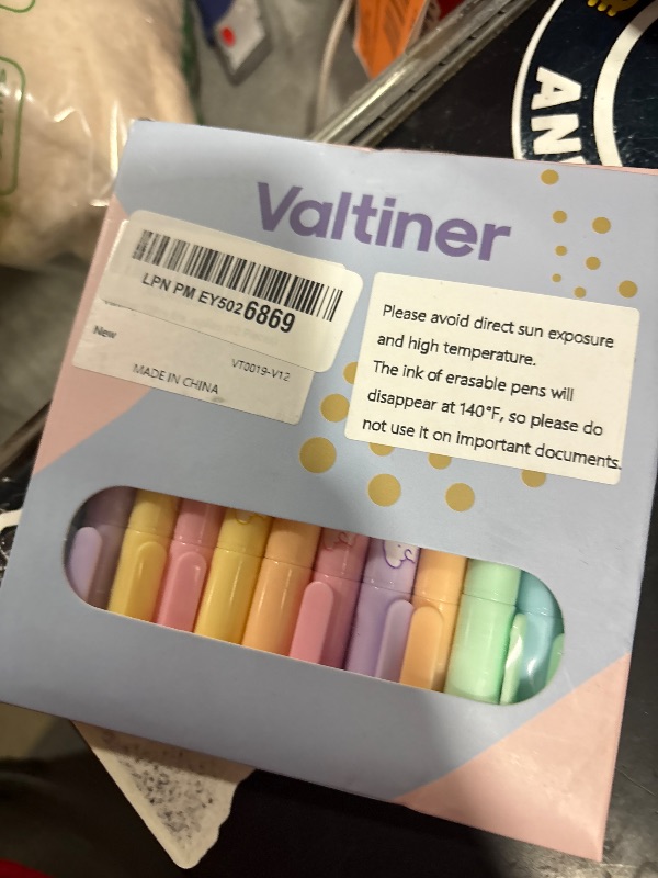 Photo 1 of Valtiner 12Pcs Erasable Highlighters, Assorted Colors Cute Highlighter Pens with Eraser No Bleed Markers for School Office Supplies (12 Pieces)