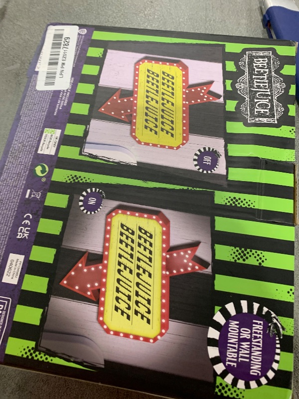 Photo 1 of Paladone Beetlejuice Icon Accent Light - Officially Licensed Merchandise from Iconic Retro Horror Movie, Spooky Room Decor and Gift, Gothic Bedroom Accessory and Nightlight for All Ages