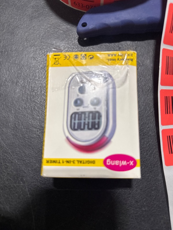 Photo 1 of ZYQY x-wlang 3-in-1 Alerts timer 1013 with vibration ,beep and flash.(kitchen timer ,medical timer,therapeutic timer), silver