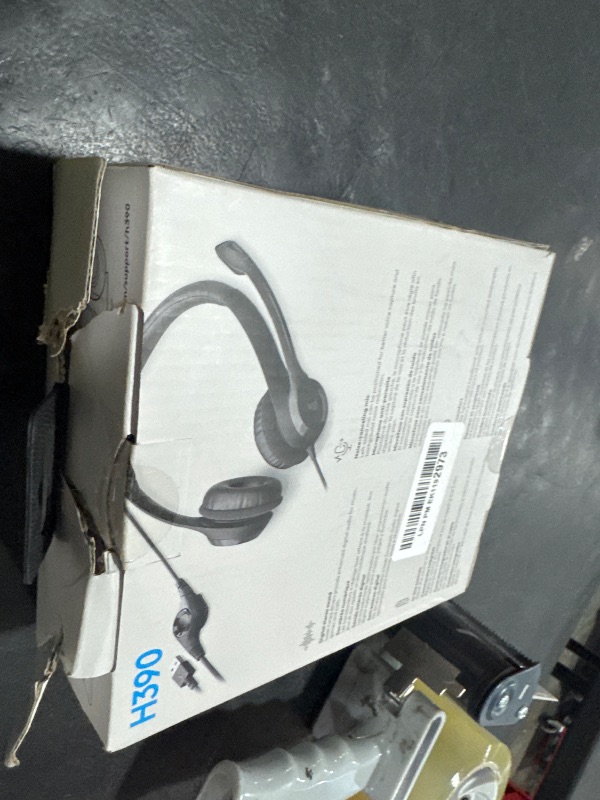 Photo 1 of Logitech H390 Wired Headphones with Mic, USB Headset with Microphone for PC, Noise Cancelling Microphone for Video Meetings, Music, Gaming - Black