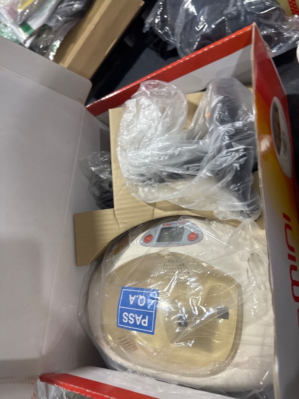 Photo 1 of R-Com PX-03S Plastic/Metal Mini Digital Auto-Turning Egg Incubator with EZ Scope