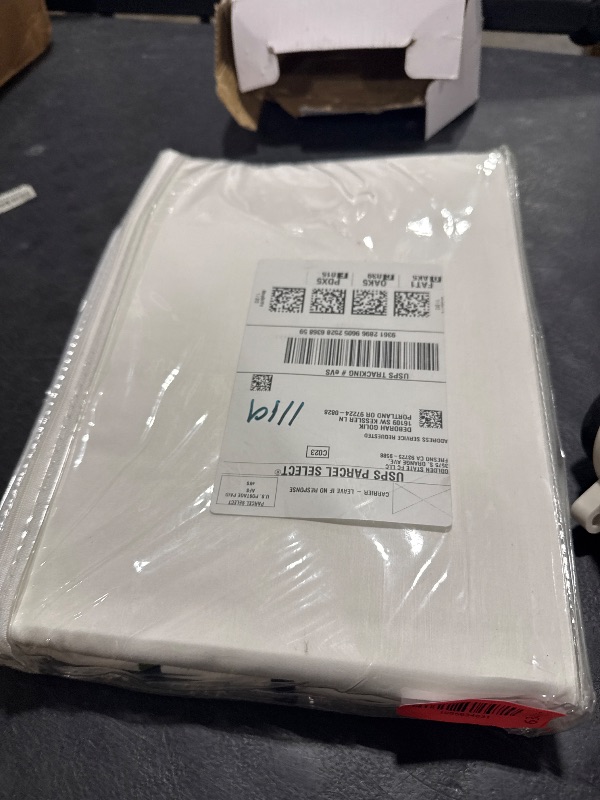 Photo 1 of MengBoo Karen 2 Pieces White Duvet Cover Set Without Filling Black Stripe Trim 100% Egyptian Cotton 300 Thread Count Soft Sateen Hotel Collection Zipper Closure Corner Ties(White Black,Twin)