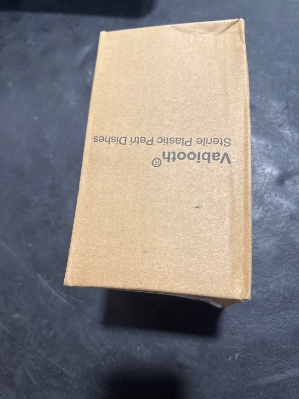 Photo 1 of 10 Pack Sterile Thick Plastic Petri Dishes with Lid, 90mm Dia x 15mm Deep Clear 3 Vents Petri Dish for Lab Science Experiment