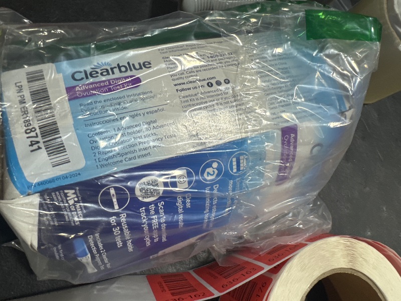 Photo 1 of Clearblue Advanced Digital Ovulation Test Kit, 32 Ct