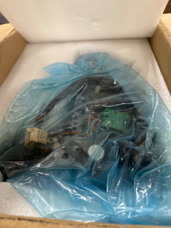 Photo 1 of RE0F09A JF010E F1CJA RE0F09B Transmission Valve Body Compatible with Niss-an Maxim-a Muran-o Quest Tilda Versa Altim-a