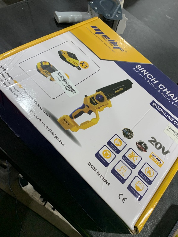Photo 1 of Cordless 8In Chainsaw Compatible with Dewalt 20V MAX Battery, Electric Portable Left Handheld Chain Saw w/ 4.0Ah Battery, Auto Oiler, 900W Brushless Motor, for Tree Trimming, Cutting, Purning