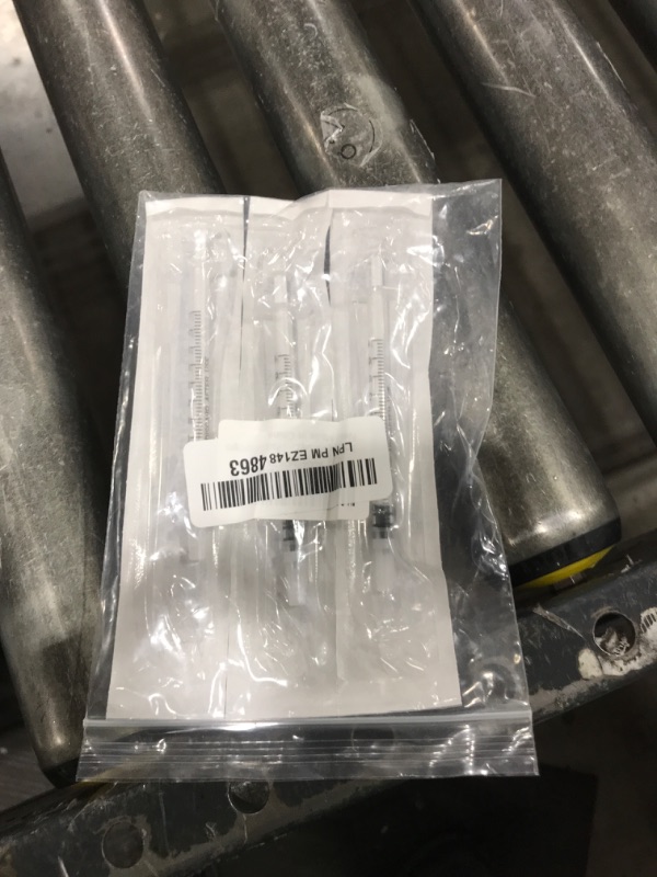 Photo 1 of 1ml Syringe for Liquid, Oral, Scientific Labs, Measurement, Dispensing, with Cap- 3 Pack 1ml Syringes