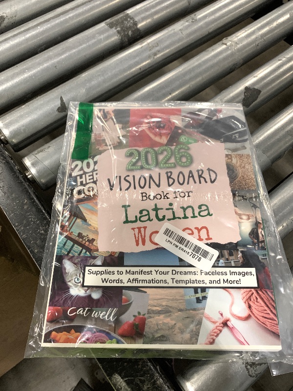 Photo 1 of 2026 Vision Board Book for Latina Women: Supplies to Manifest Your Dreams: Faceless Images, Words, Affirmations, Templates, and More! (Vision Boards to Shape Your Future)