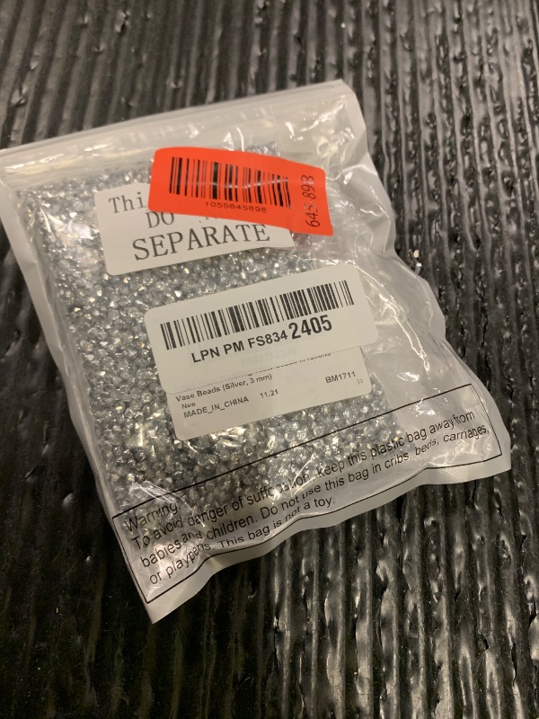 Photo 1 of 10000 Clear Wedding Table Scatter Confetti Crystals Acrylic Diamonds Rhinestones for Table Centerpiece Decorations Wedding Decorations Bridal Shower Decorations Vase Beads (Silver, 3 mm)