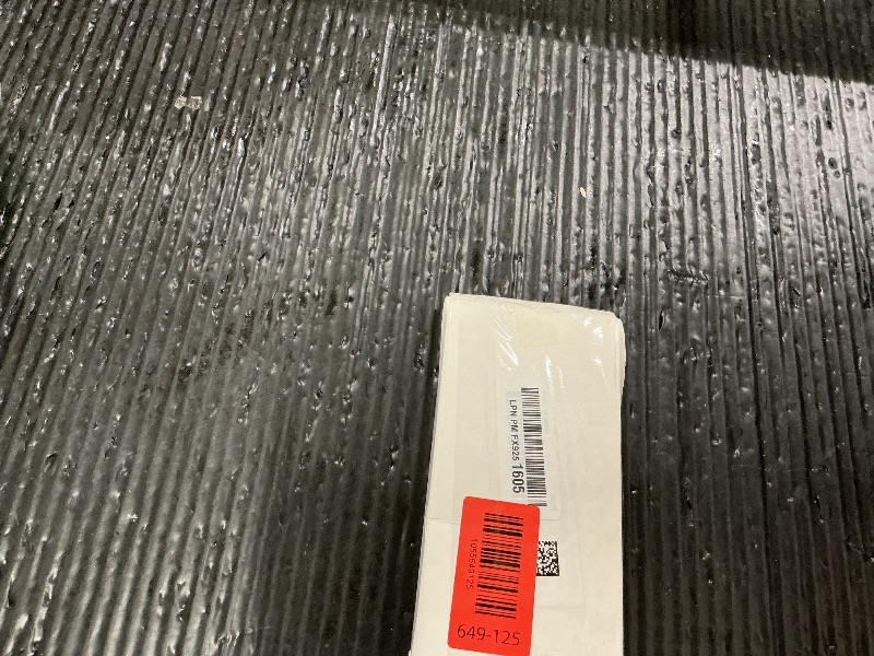 Photo 1 of 20 Pcs Metal Swivel Lobster Clasp Hooks,D Rings Purse Hardware for Bag Making,Purse Strap Hardware Push Gate Snap Hooks Trigger Clips for DIY Crafts Keychain Purse Handbag Making (Black,1 Inch)