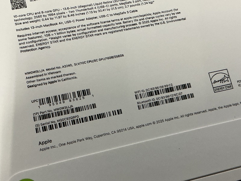 Photo 1 of Apple 2025 MacBook Air 13-inch Laptop with M4 chip: Built for Apple Intelligence, 13.6-inch Liquid Retina Display, 16GB Unified Memory, 256GB SSD Storage, 12MP Center Stage Camera, Touch ID; Silver