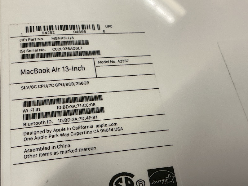 Photo 1 of 2020 Apple MacBook Air Laptop: Apple M1 Chip, 13” Retina Display, 8GB RAM, 256GB SSD Storage, Backlit Keyboard, FaceTime HD Camera, Touch ID. Works with iPhone/iPad; Silver