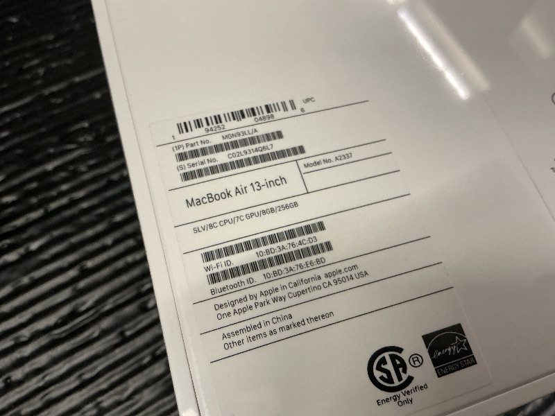 Photo 1 of 2020 Apple MacBook Air Laptop: Apple M1 Chip, 13” Retina Display, 8GB RAM, 256GB SSD Storage, Backlit Keyboard, FaceTime HD Camera, Touch ID. Works with iPhone/iPad; Silver