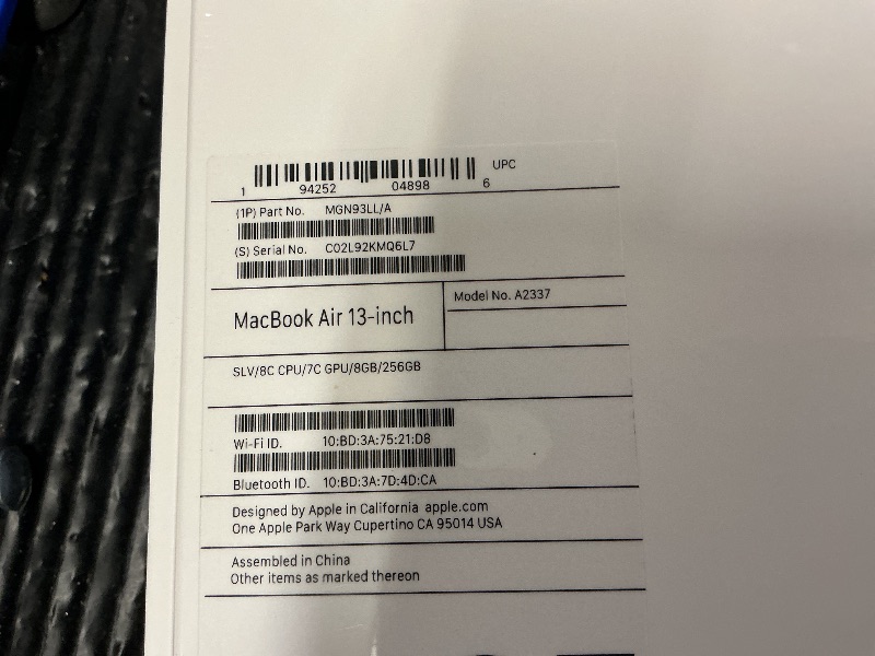 Photo 1 of 2020 Apple MacBook Air Laptop: Apple M1 Chip, 13” Retina Display, 8GB RAM, 256GB SSD Storage, Backlit Keyboard, FaceTime HD Camera, Touch ID. Works with iPhone/iPad; Silver