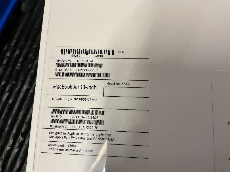 Photo 1 of 2020 Apple MacBook Air Laptop: Apple M1 Chip, 13” Retina Display, 8GB RAM, 256GB SSD Storage, Backlit Keyboard, FaceTime HD Camera, Touch ID. Works with iPhone/iPad; Silver