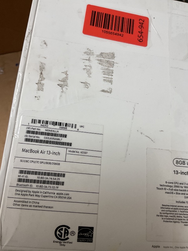 Photo 1 of 2020 Apple MacBook Air Laptop: Apple M1 Chip, 13” Retina Display, 8GB RAM, 256GB SSD Storage, Backlit Keyboard, FaceTime HD Camera, Touch ID. Works with iPhone/iPad; Silver