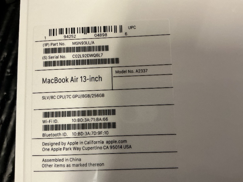 Photo 1 of 2020 Apple MacBook Air Laptop: Apple M1 Chip, 13” Retina Display, 8GB RAM, 256GB SSD Storage, Backlit Keyboard, FaceTime HD Camera, Touch ID. Works with iPhone/iPad; Silver
