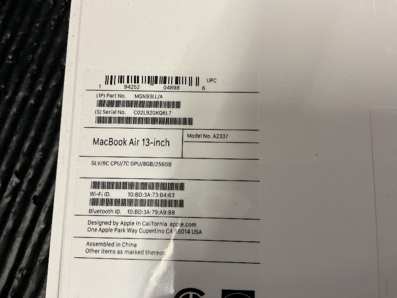 Photo 1 of 2020 Apple MacBook Air Laptop: Apple M1 Chip, 13” Retina Display, 8GB RAM, 256GB SSD Storage, Backlit Keyboard, FaceTime HD Camera, Touch ID. Works with iPhone/iPad; Silver